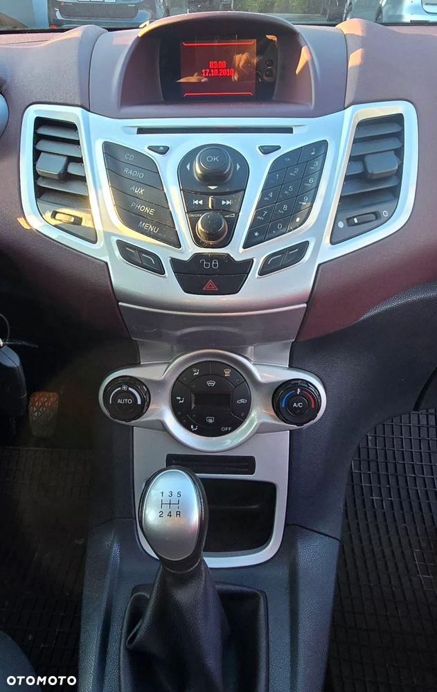 Ford Fiesta 1.25 Titanium EU5 - 14