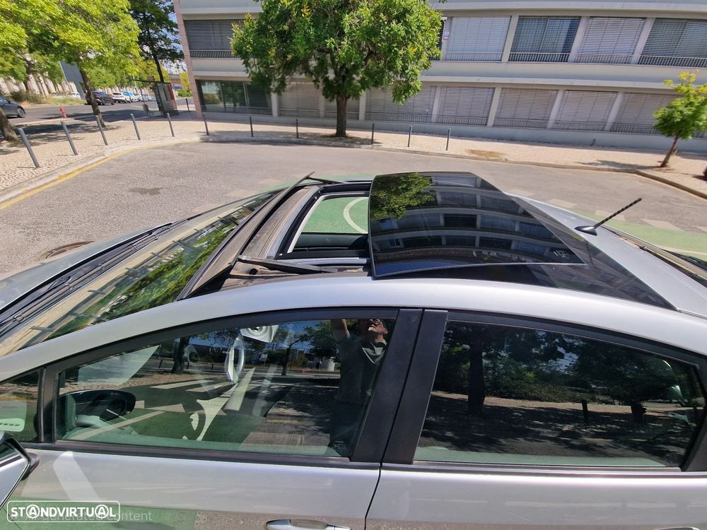 Toyota Prius 1.8 Premium +Pele+GPS+Solar - 19