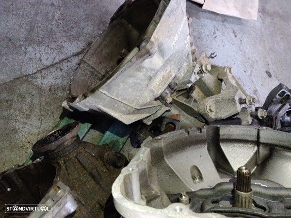 Caixa De Velocidades Manual Ford Tourneo Courier B460 Kombi - 2