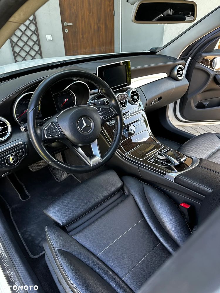 Mercedes-Benz Klasa C 300 7G-TRONIC - 14