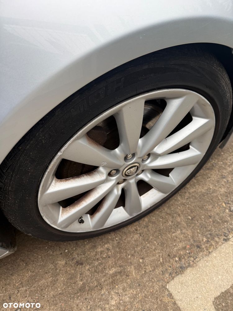 Jaguar XF 2.0 T Luxury - 19