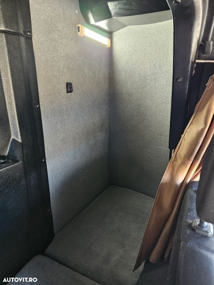 Mercedes-Benz Sprinter - 11