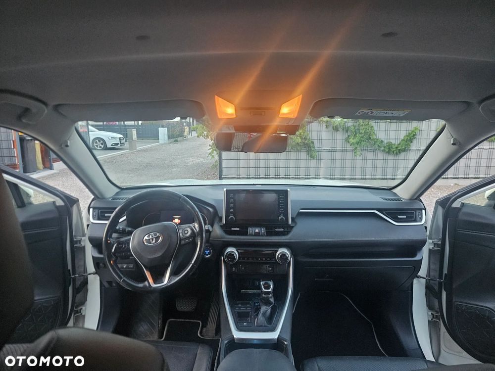 Toyota RAV4 - 18