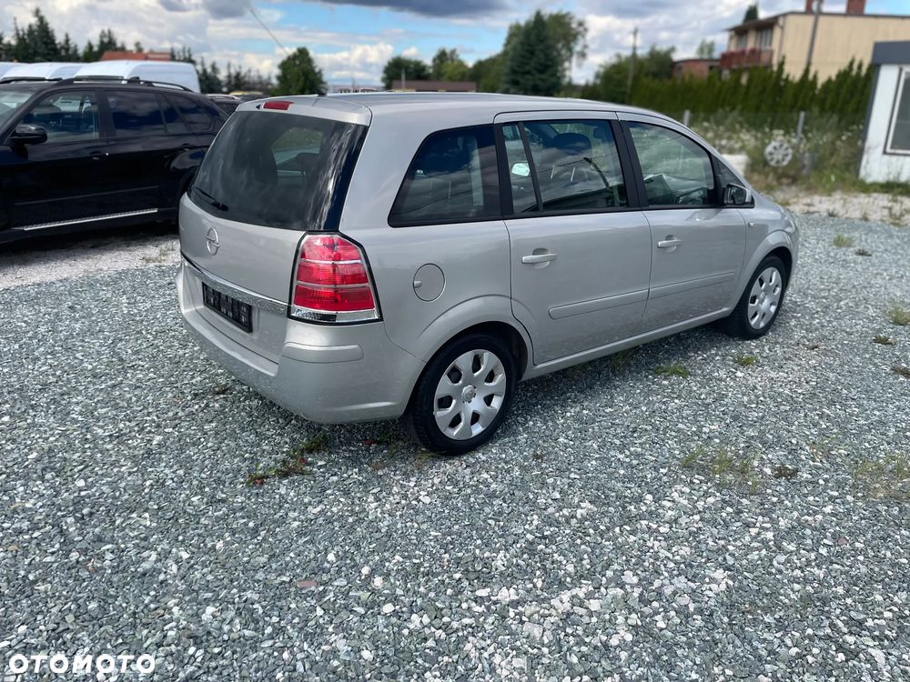 Opel Zafira - 19