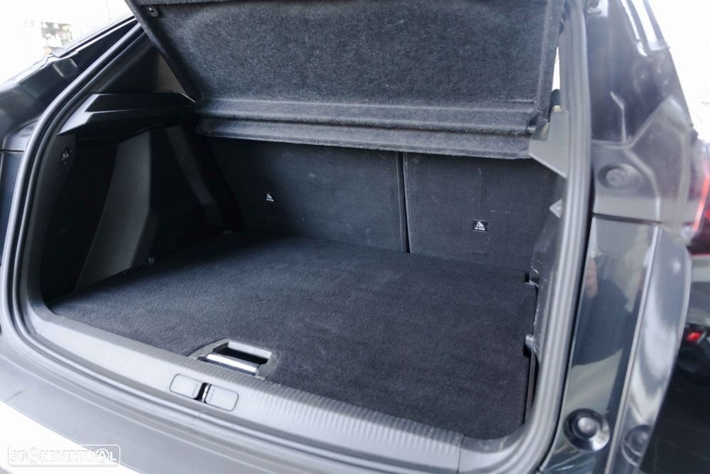 Peugeot 2008 1.2 PureTech GT Line EAT8 - 27