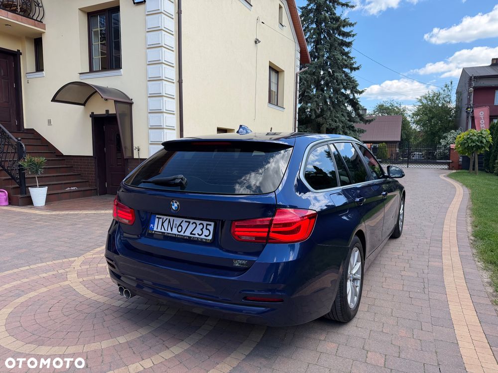 BMW Seria 3 320d Efficient Dynamics Edition Sport Line - 16