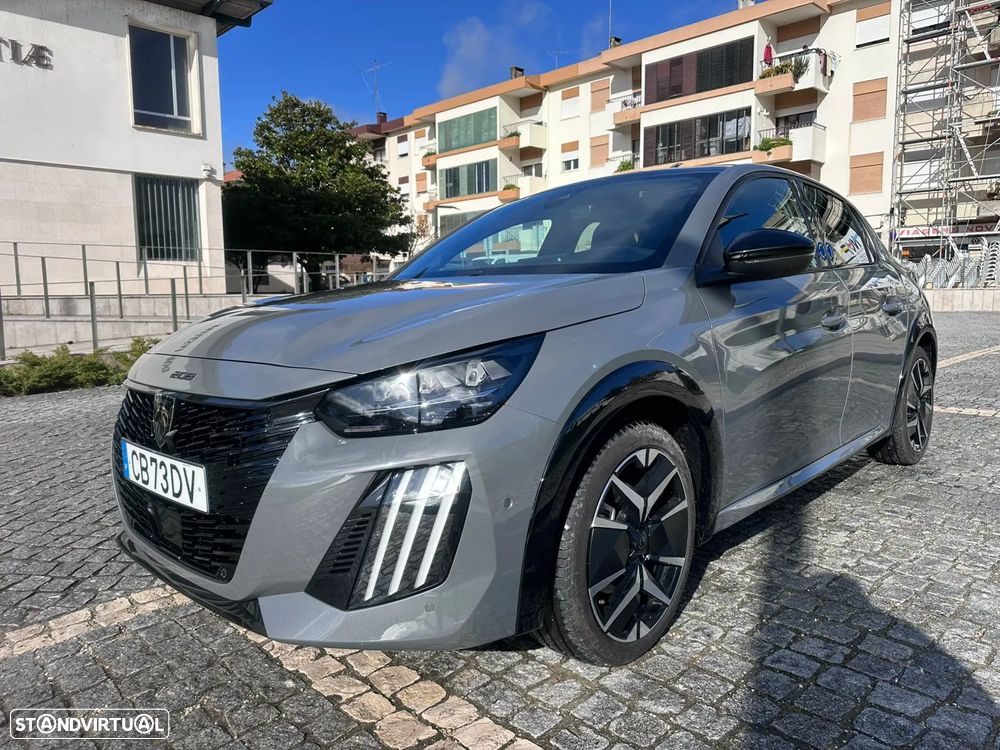 Peugeot e-208 GT - 2