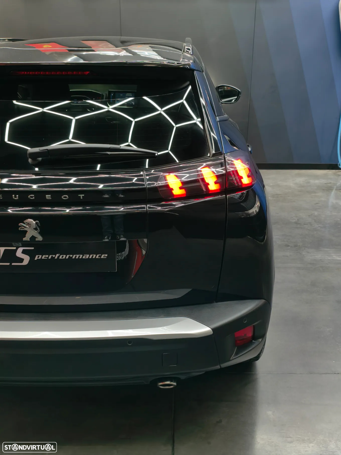 Peugeot 2008 1.5 BlueHDi Allure Pack EAT8 - 22