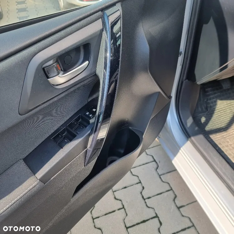 Toyota Auris 1.6 D-4D Dynamic - 15