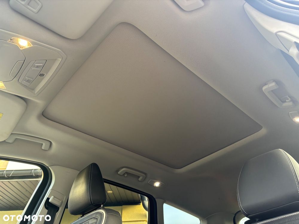 Ford Kuga 2.0 TDCi 4x4 Vignale - 35