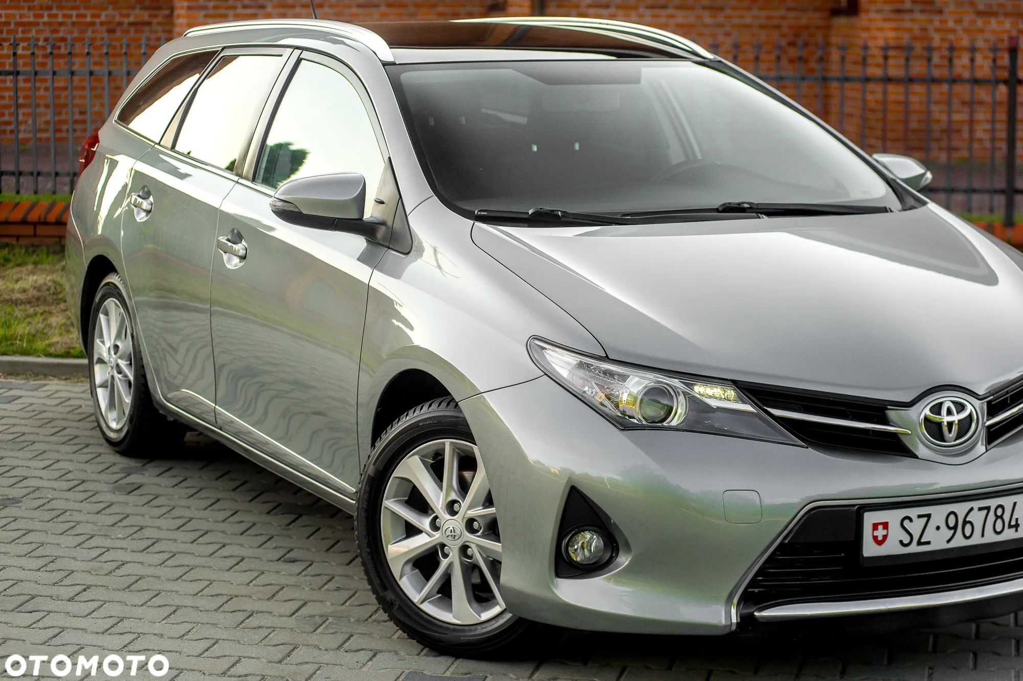 Toyota Auris - 1