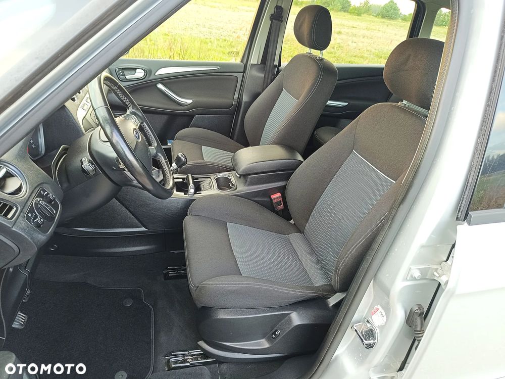 Ford S-Max - 15