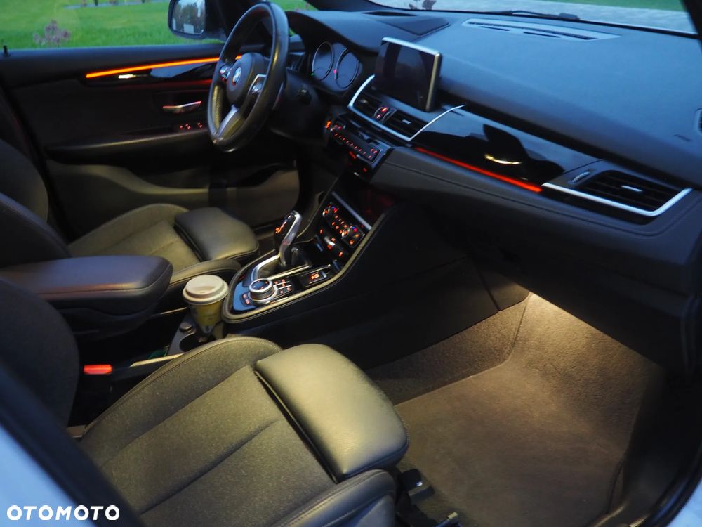 BMW Seria 2 218d M Sport - 26