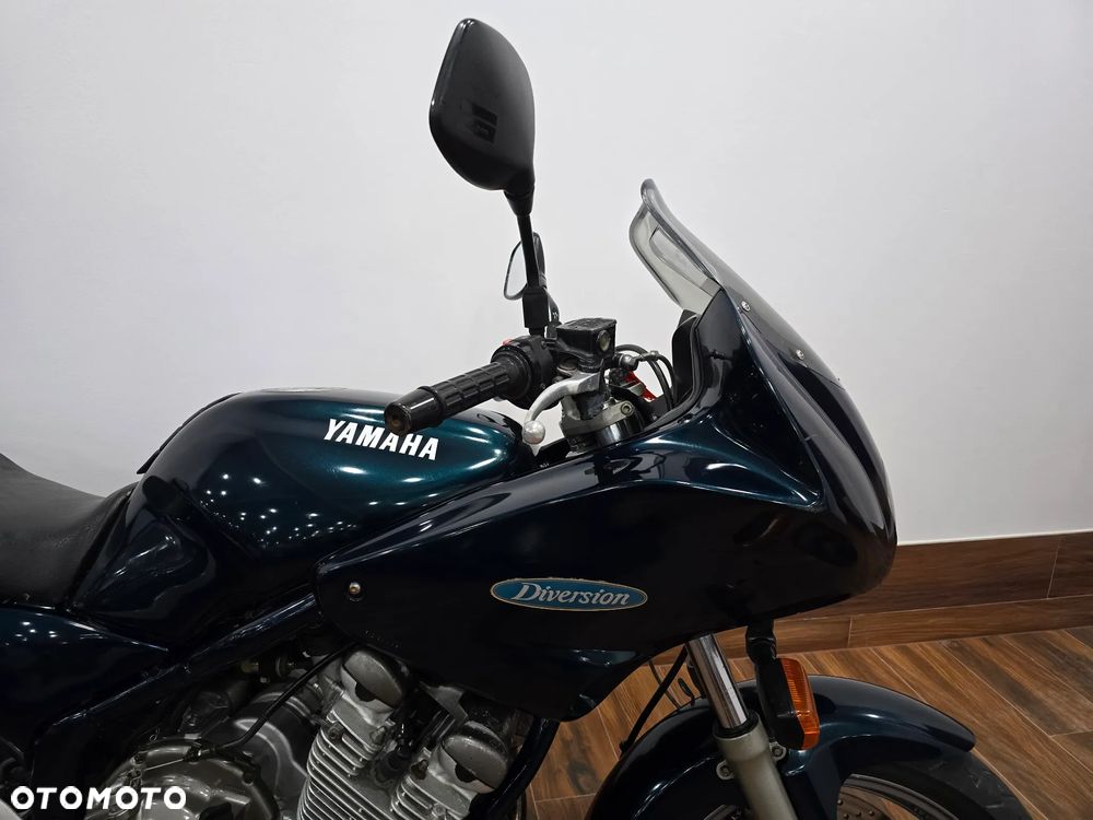 Yamaha XJ - 22
