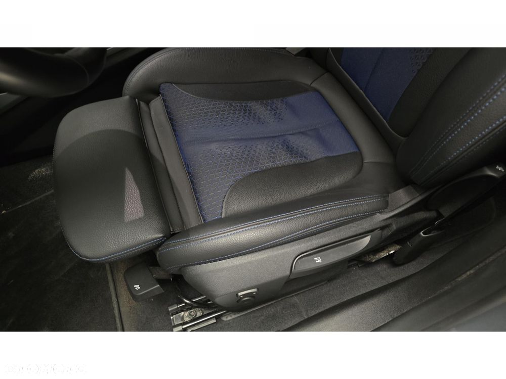 BMW Seria 2 218i M Sport - 19