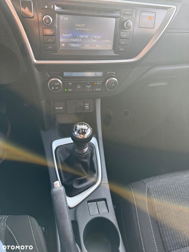 Toyota Auris 1.6 Active - 21