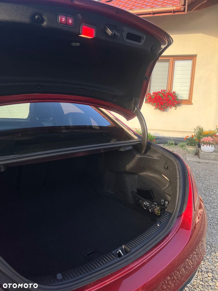 Mercedes-Benz Klasa C 300 T 7G-TRONIC AMG Line - 22