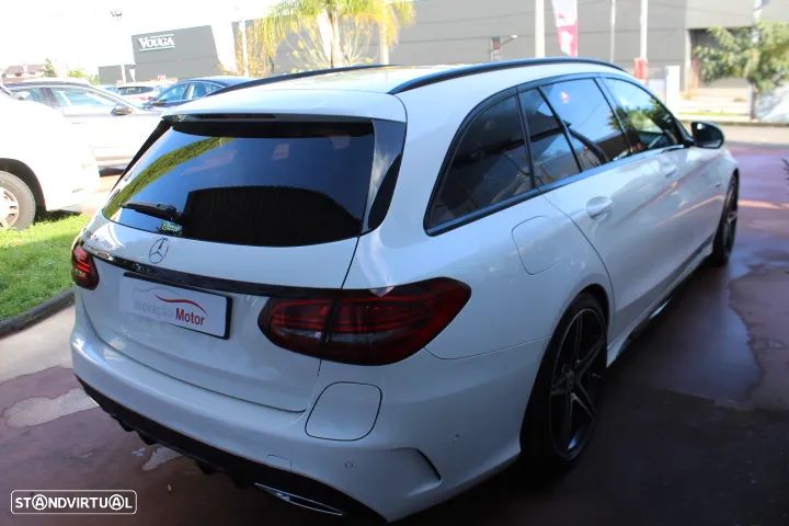 Mercedes-Benz C 300 de AMG Line - 12