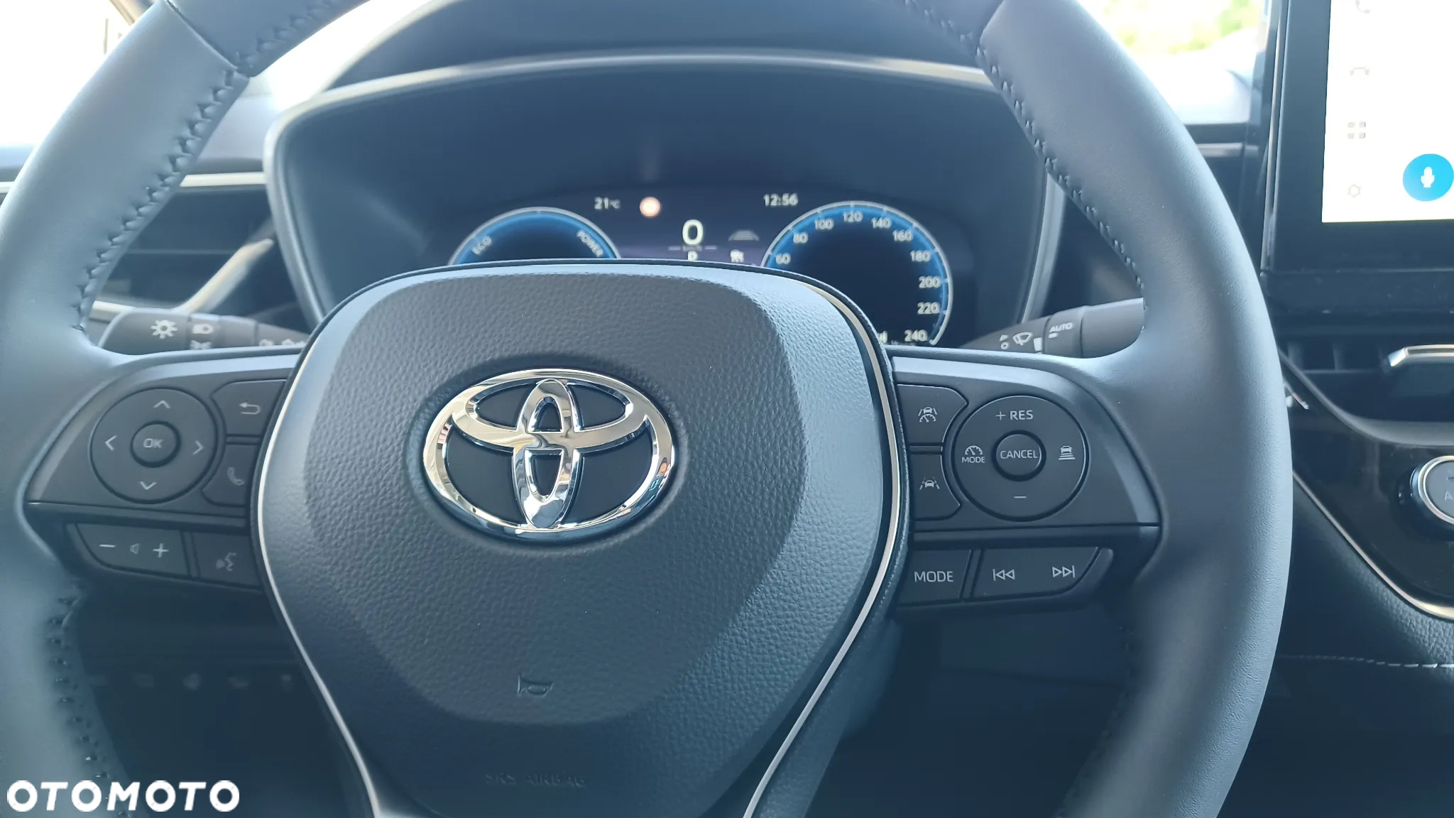 Toyota Corolla 1.8 Hybrid Comfort - 10