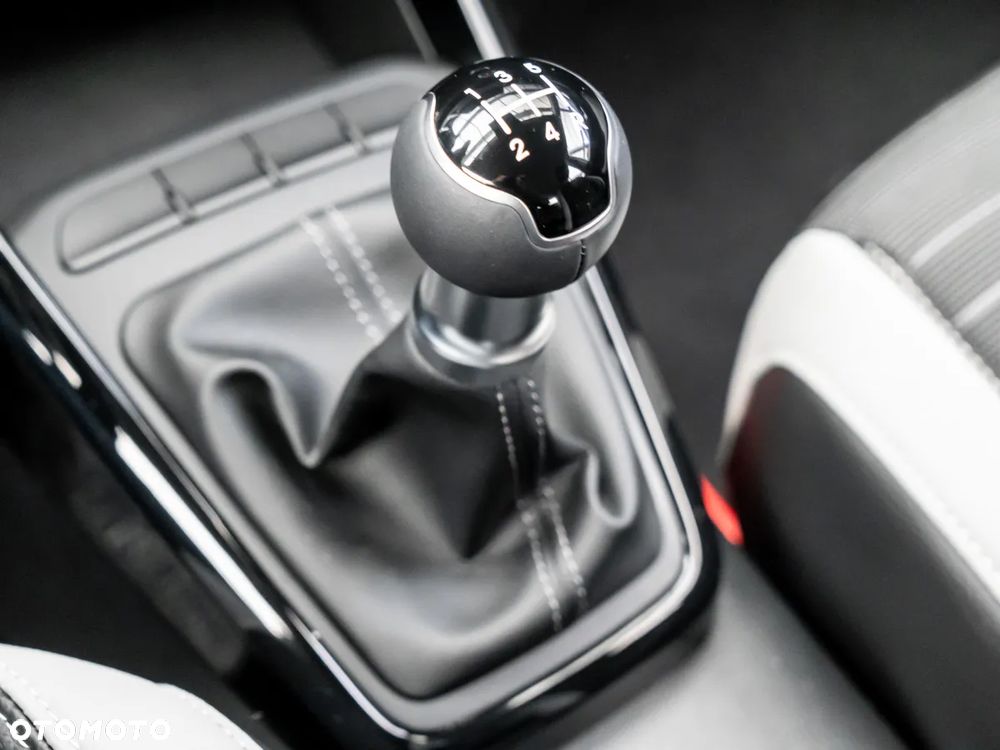 Kia Stonic 1.2 L - 25