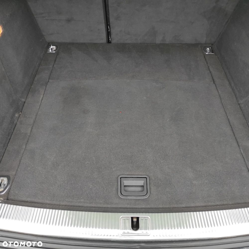Audi A4 Avant - 32