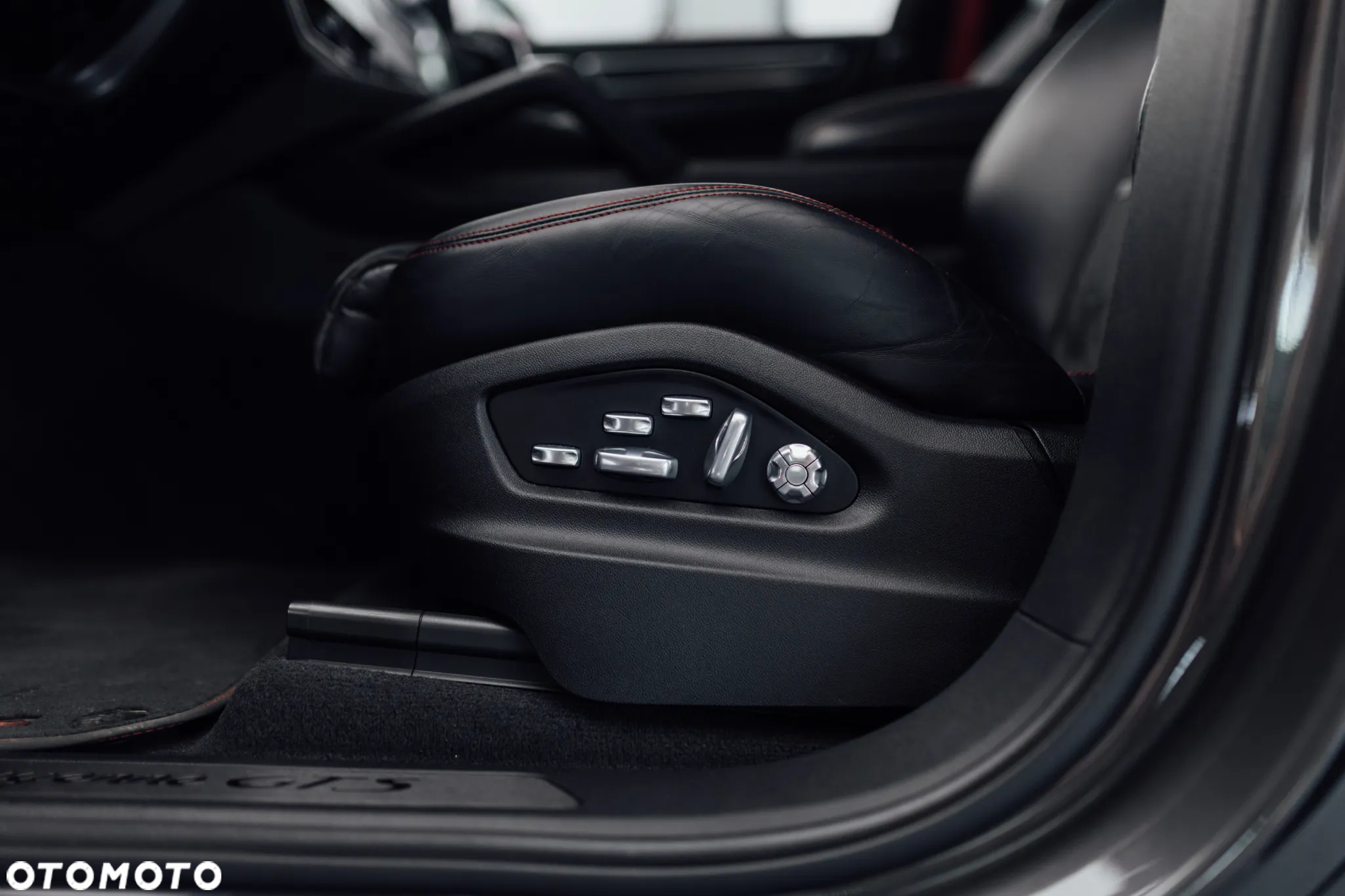 Porsche Cayenne Coupe GTS - 19