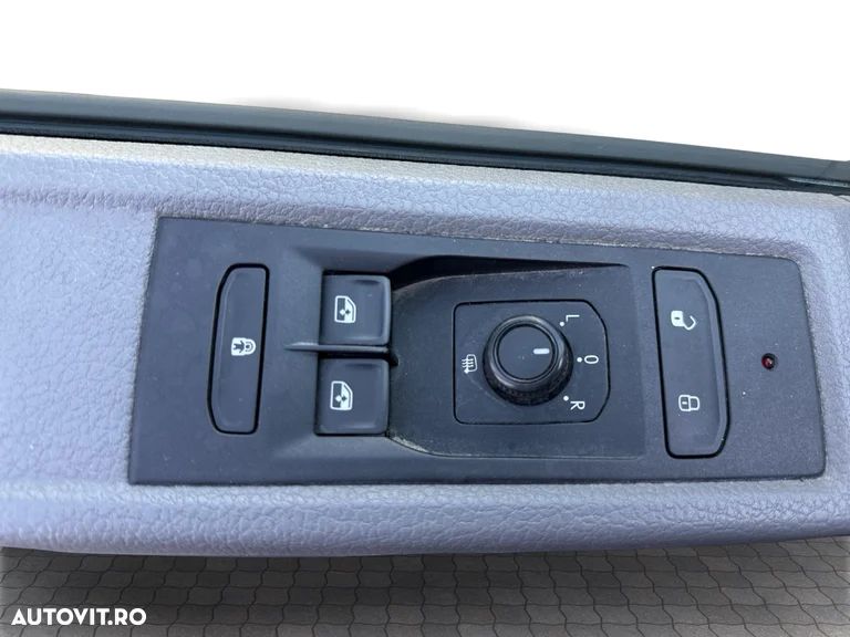 Volkswagen Transporter CD 2.0 81 kW LR - 28