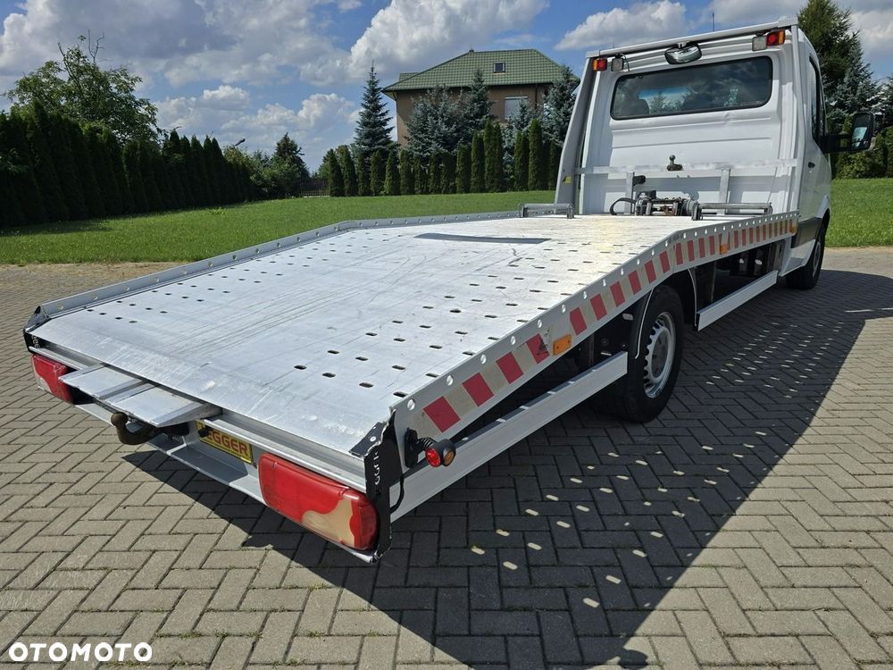 Mercedes-Benz Sprinter - 9