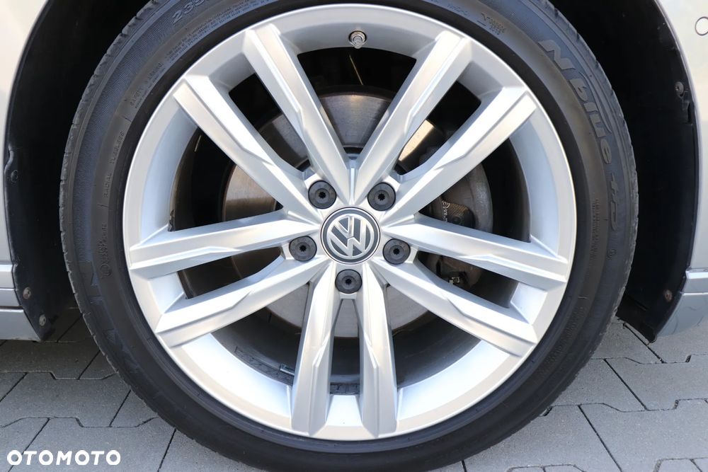 Volkswagen Passat 2.0 TDI (BlueMotion Technology) DSG Trendline - 34