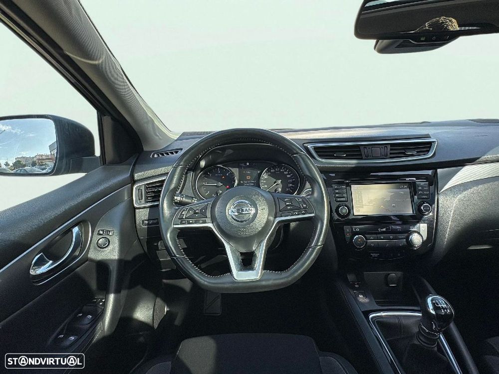 Nissan Qashqai 1.5 dCi N-Connecta 18 - 12