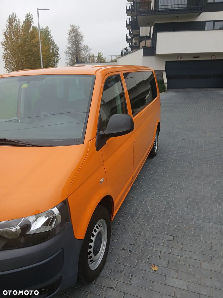 Volkswagen Caravelle - 6