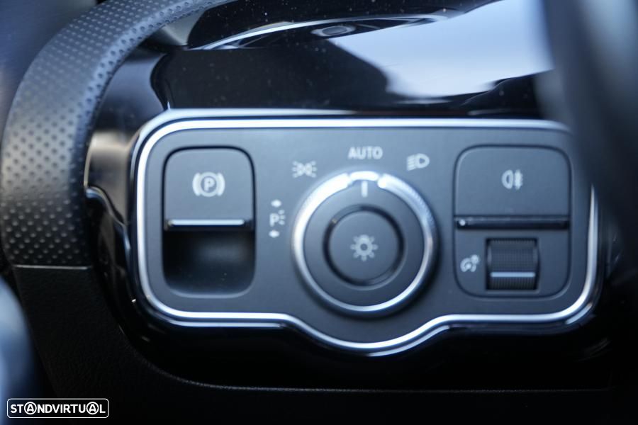 Mercedes-Benz CLA 180 d Shooting Brake AMG Line Aut. - 18