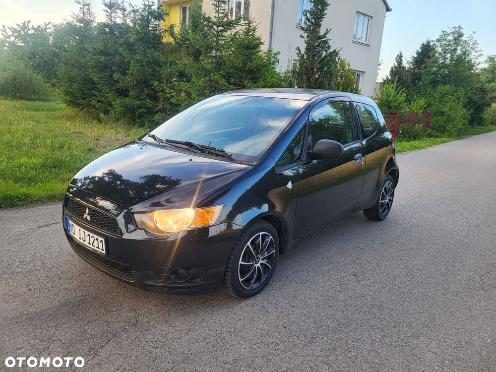 Mitsubishi Colt - 3