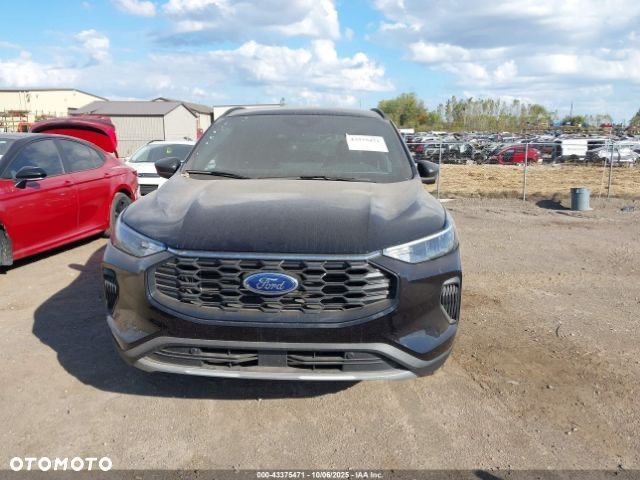 Ford Kuga - 2