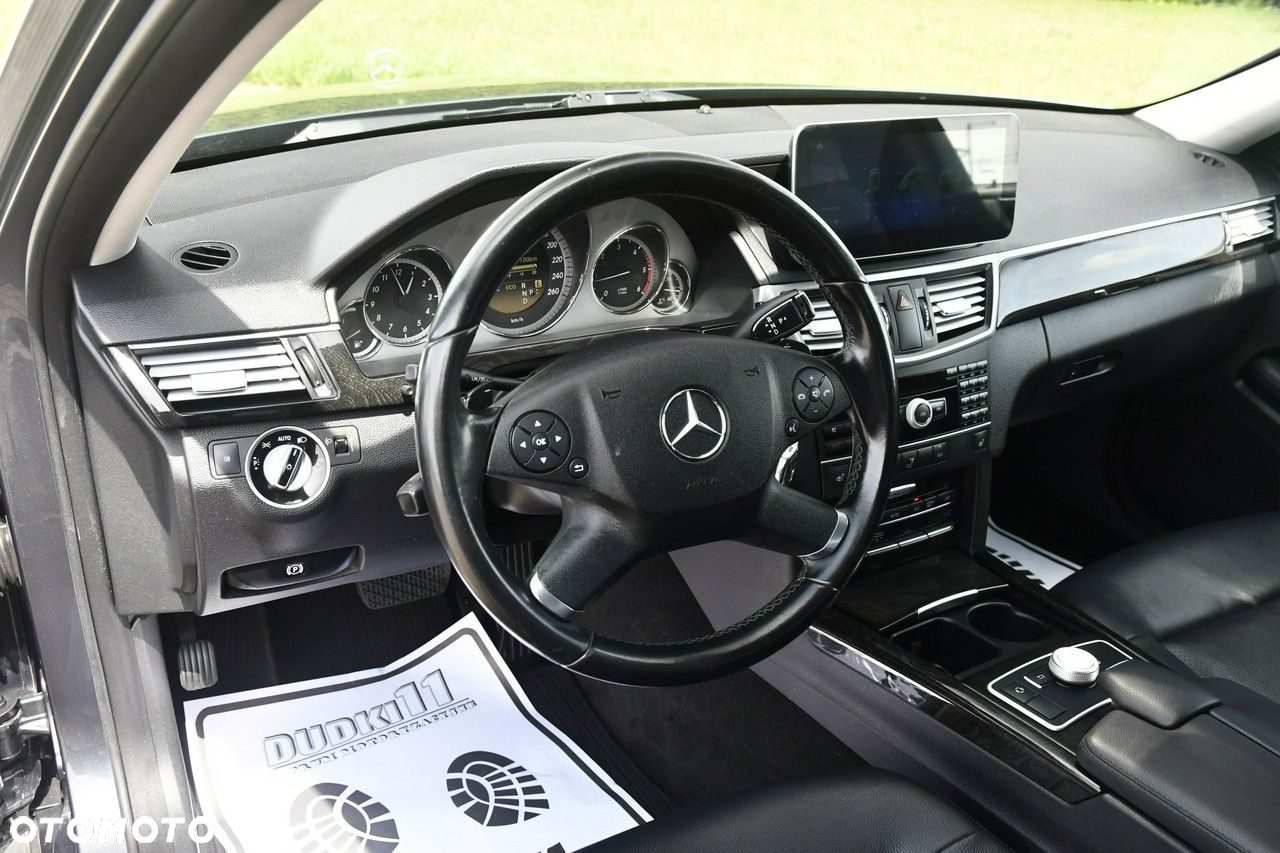 Mercedes-Benz Klasa E - 17