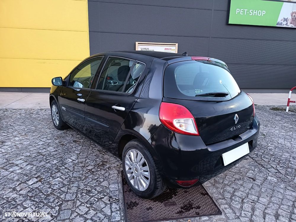 Renault Clio 1.2 16V Dynamique S - 3