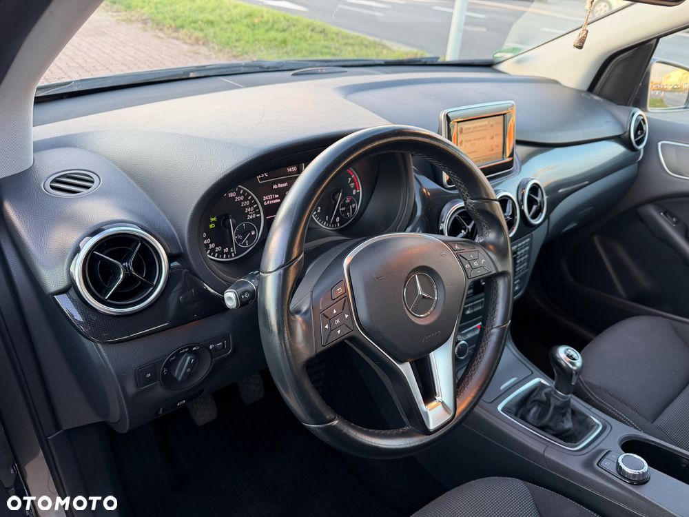 Mercedes-Benz Klasa B 180 BlueEFFICIENCY Edition - 5