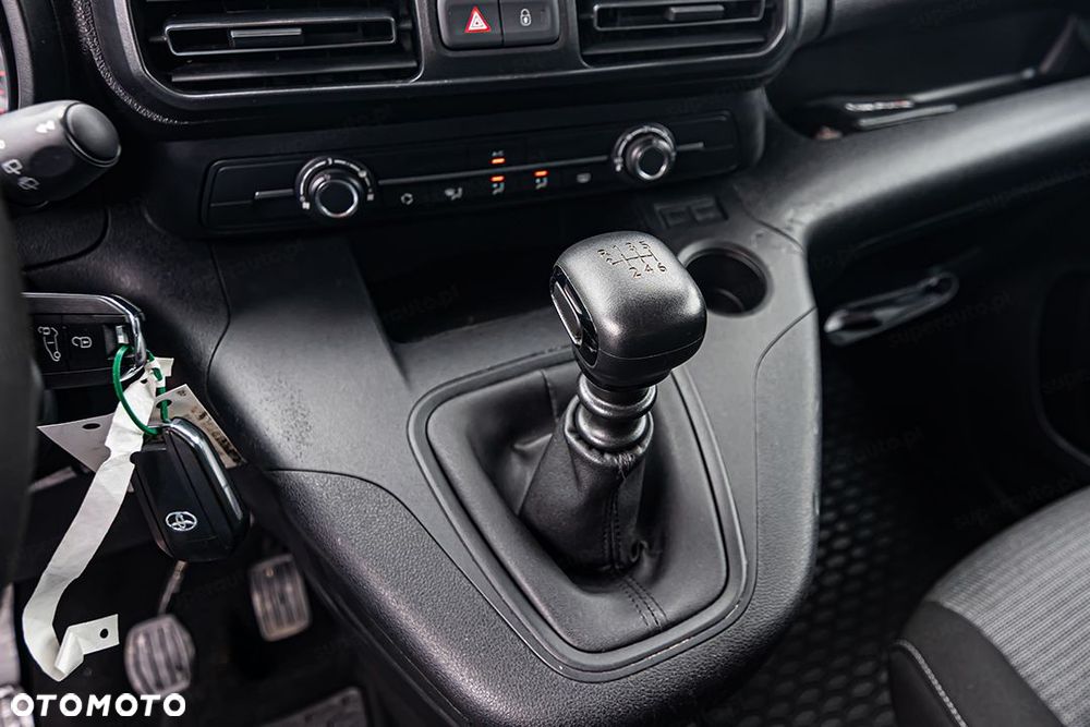 Toyota Proace City Verso Long 1.5 D-4D Business - 21