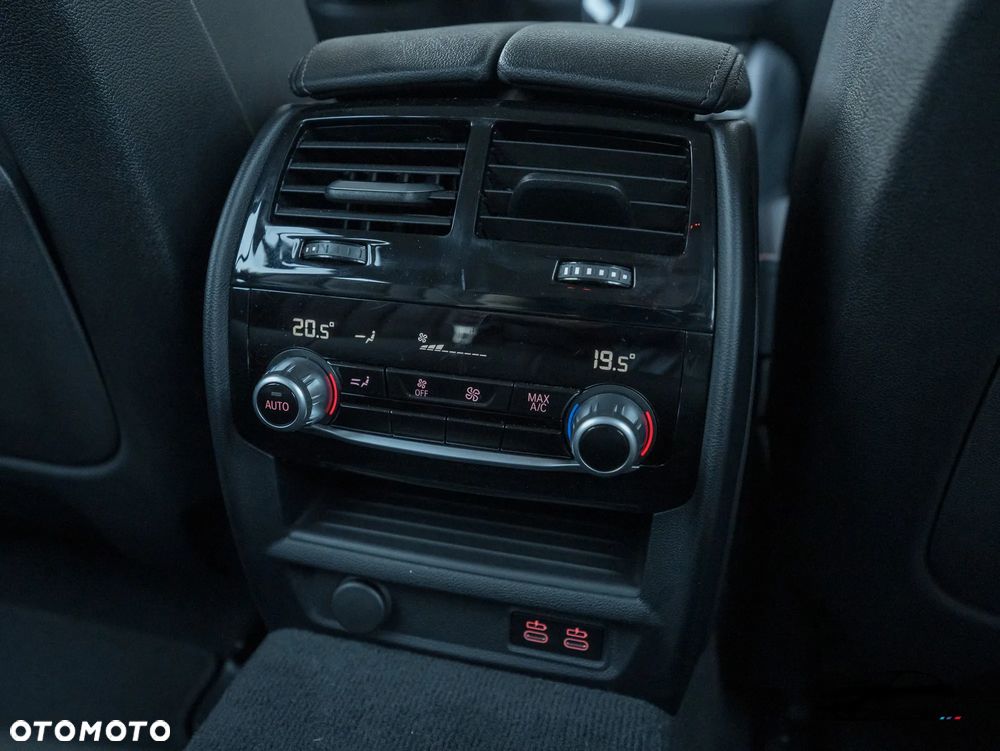 BMW Seria 5 520d - 30