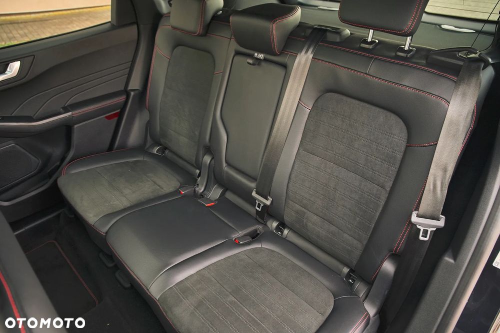 Ford Kuga 2.0 EcoBlue 4x4 ST-LINE X - 22