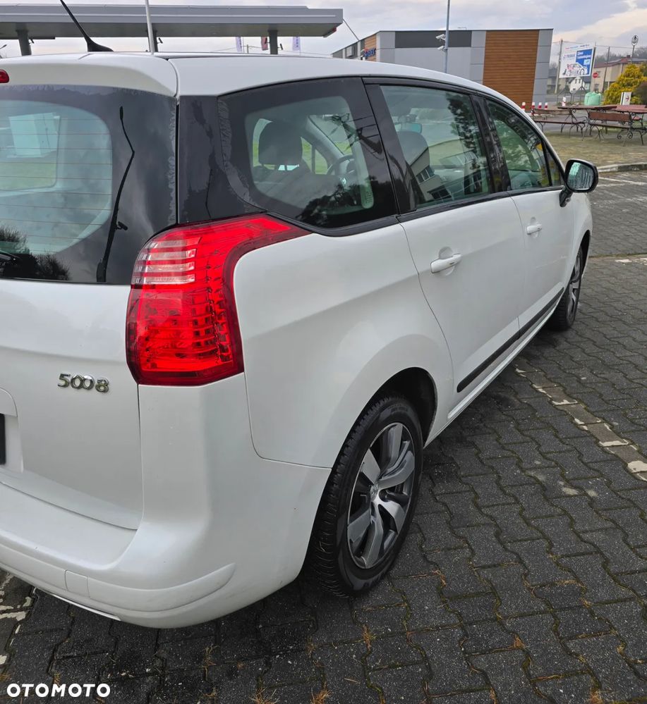 Peugeot 5008 - 5
