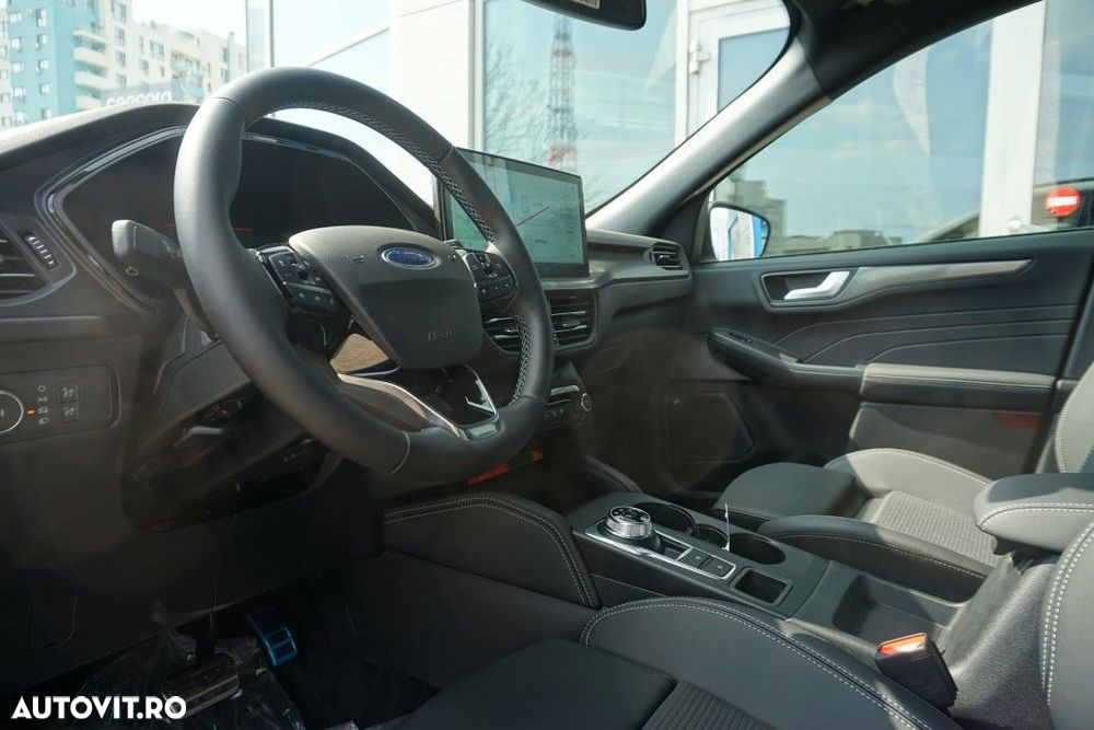 Ford Kuga - 8