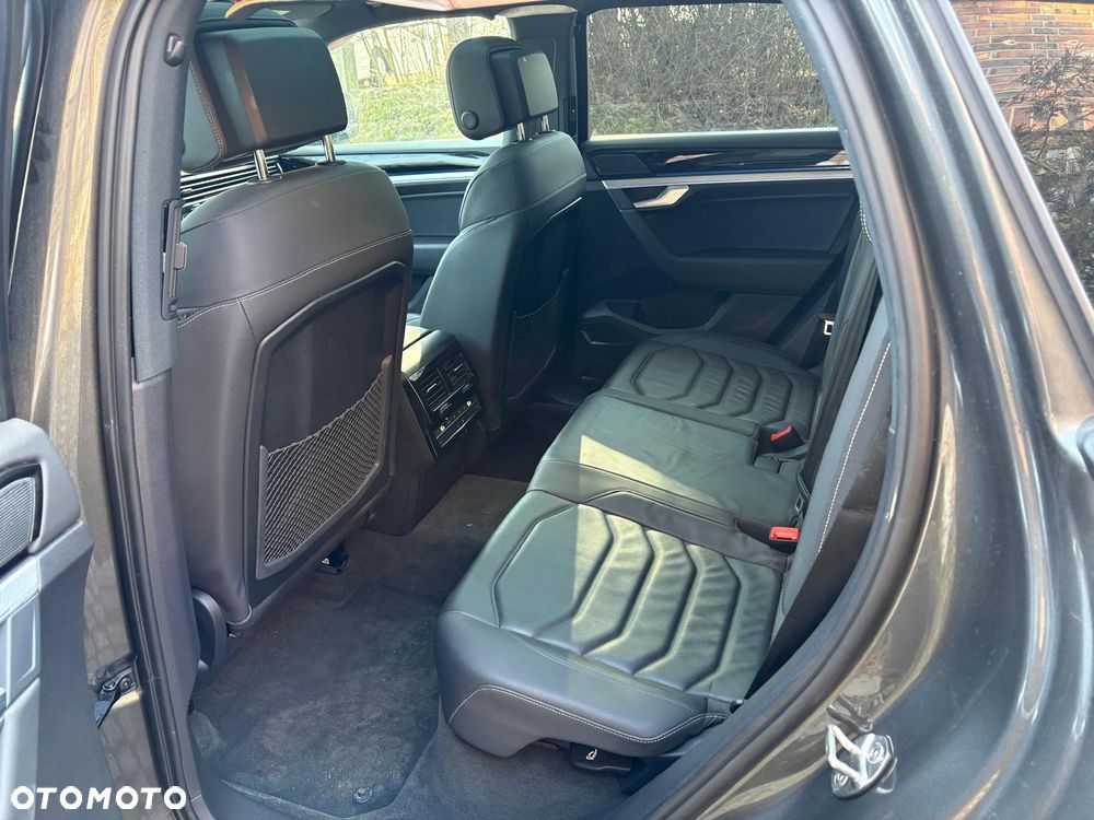 Volkswagen Touareg 3.0 V6 TDI SCR 4Motion Automatik R-Line - 15