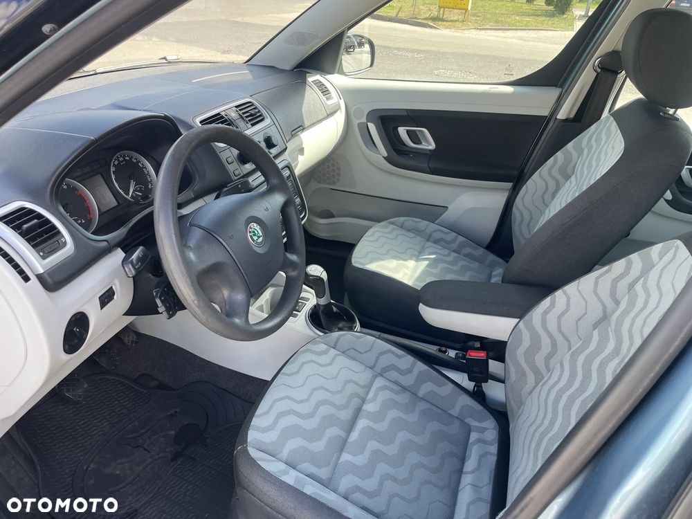 Skoda Roomster 1.6 16V Style - 11