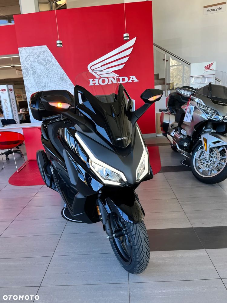 Honda NSS - 9