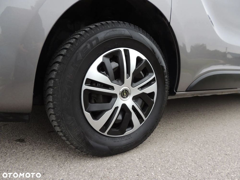 Opel Vivaro L2H1 2,9t Elegance - 25