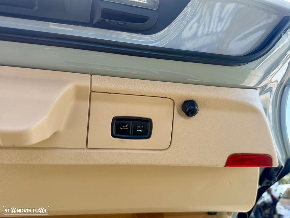 Porsche Panamera S Hybrid - 30