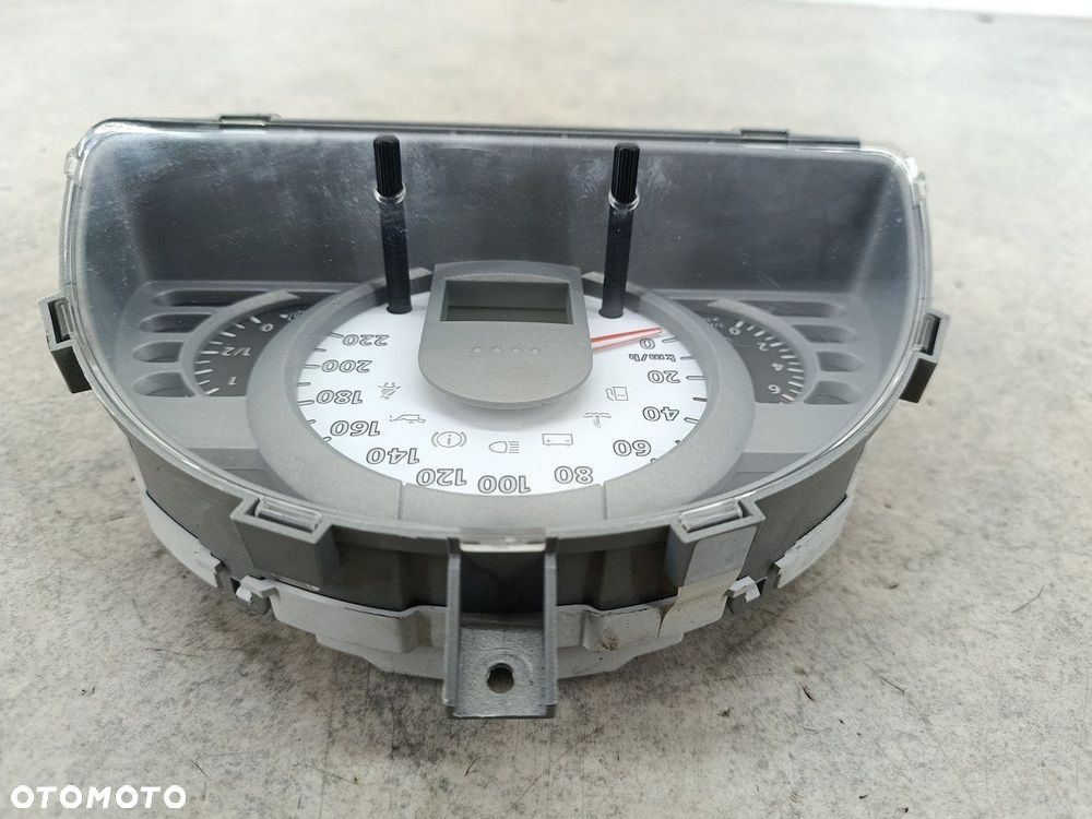 LICZNIK VW FOX 5Z0920827L A2NN7037J 1.2 6V - 5