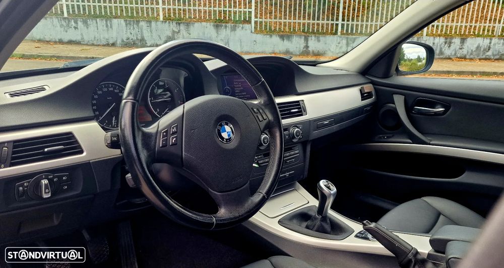 BMW 318 d DPF Touring - 19