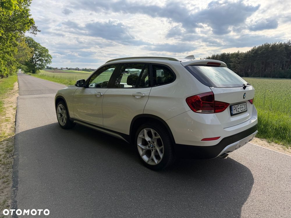 BMW X1 sDrive18d xLine - 10
